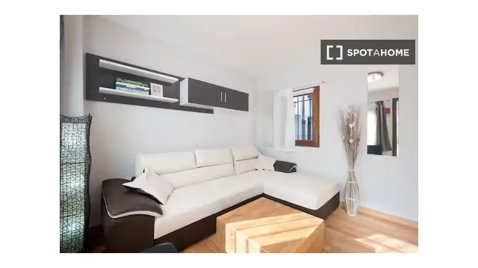 Habitación 58 m², Granada