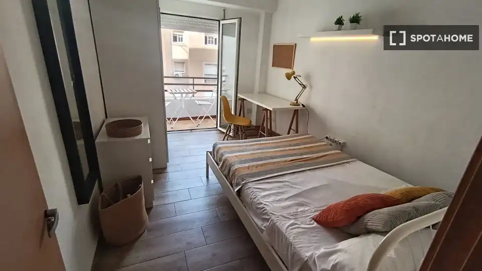 Habitación 78 m², Almería