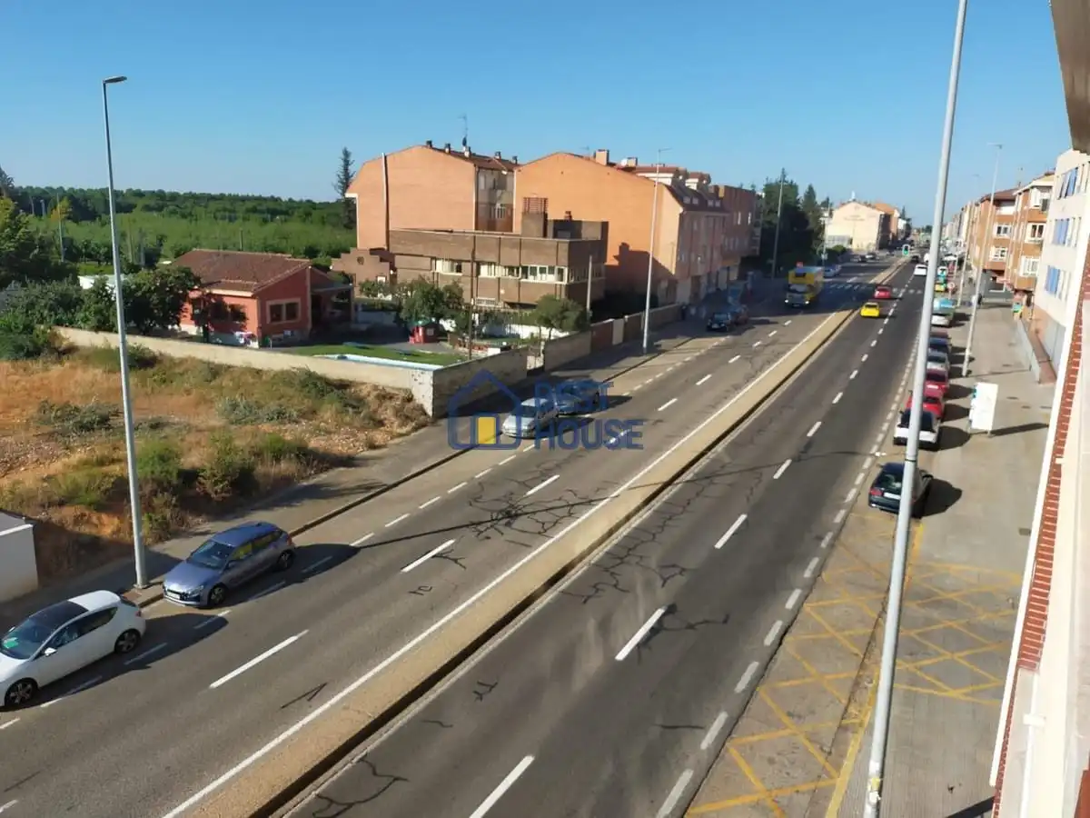 Pis de 60 m² a Valverde de la Virgen
