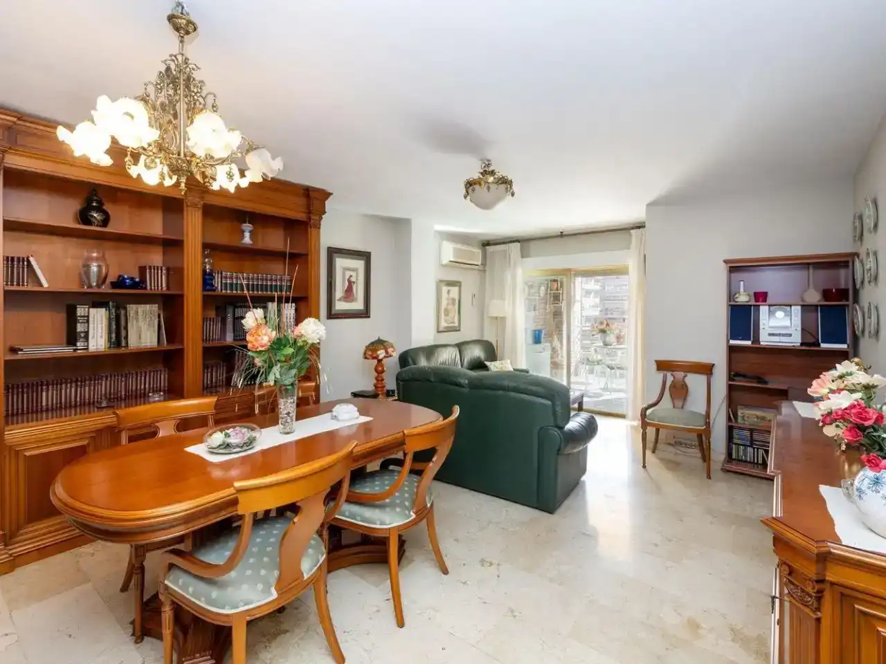 Piso de 180 m² en Granada