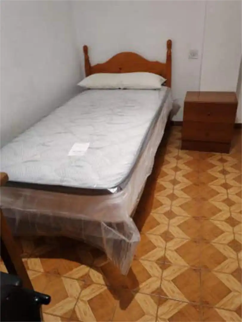 Piso de 90 m² en Granada