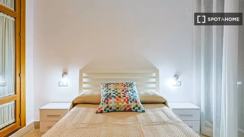 Habitación 76 m², Sevilla