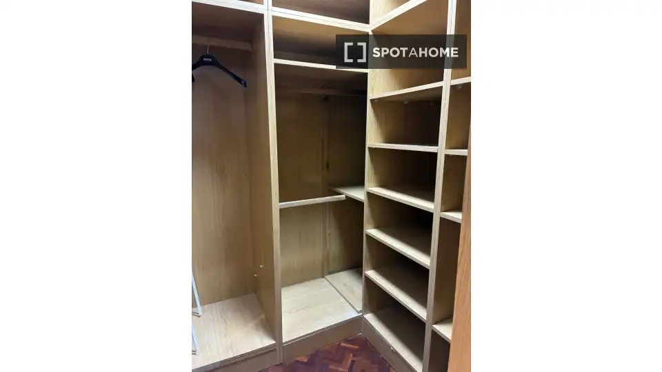 Habitación 150 m², Bilbao