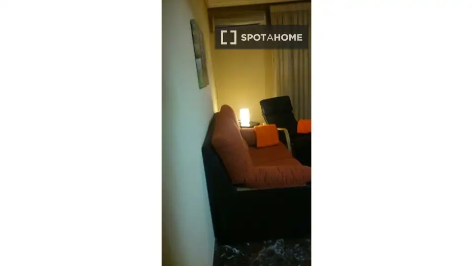 Habitación 102 m², Jaén