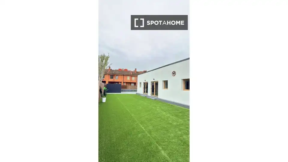 Habitación 150 m², Viana de Cega