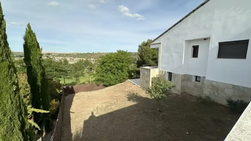 Piso de 882 m² en Argés