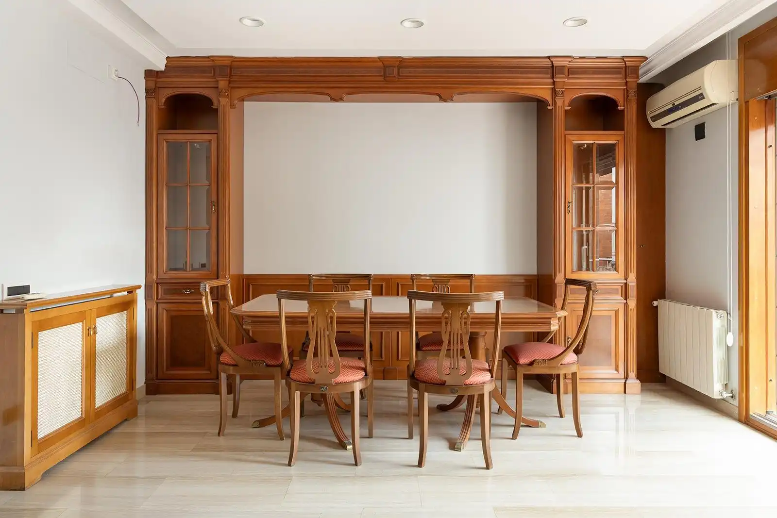 Casa 384 m² a l'Hospitalet de Llobregat
