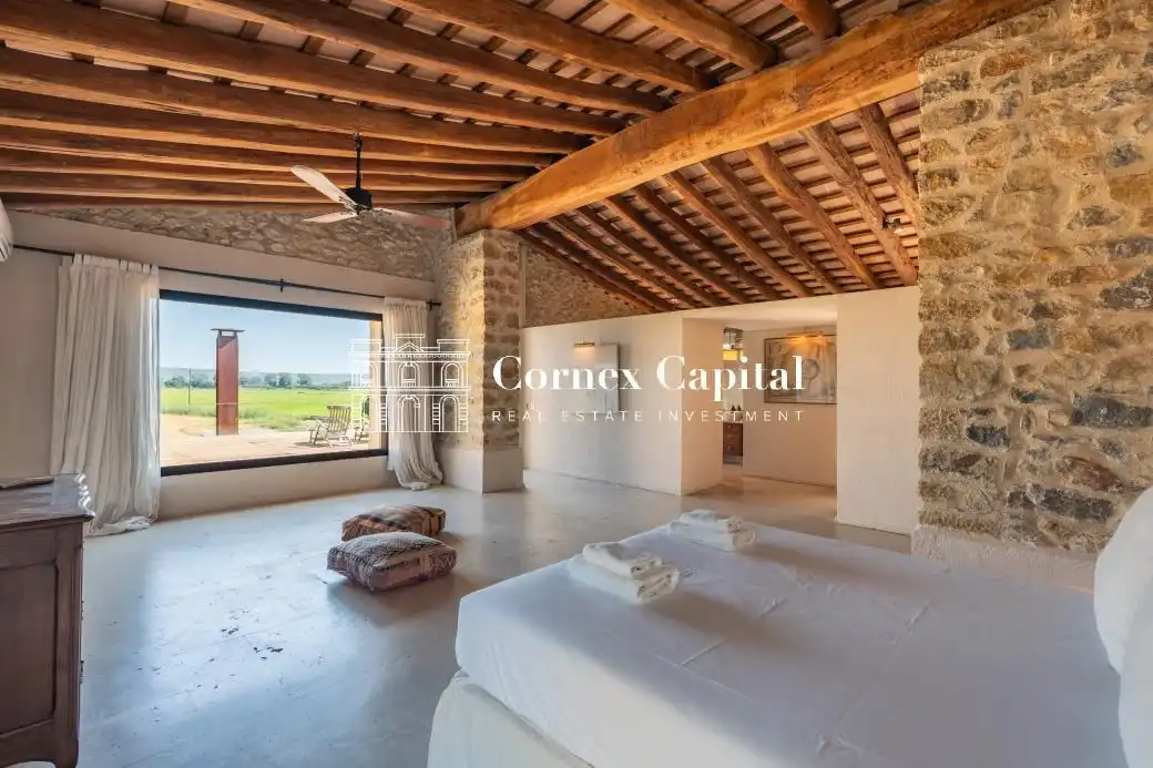 Casa de 855 m² en Pals