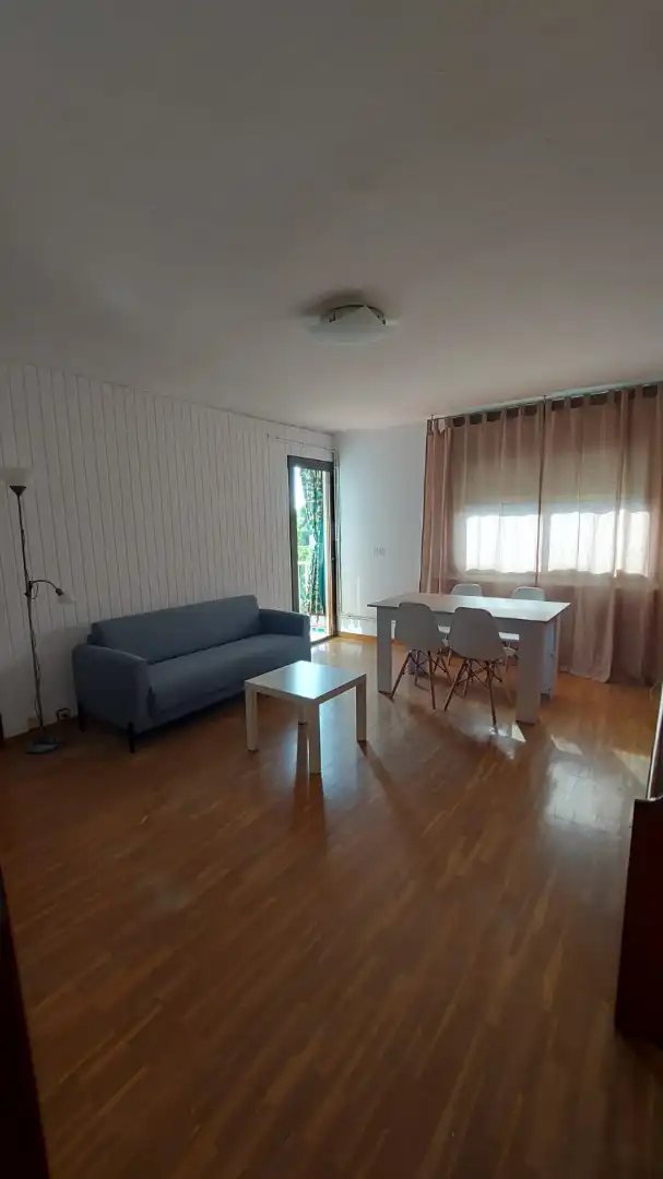 Piso de 74 m² en Cerdanyola del Vallès
