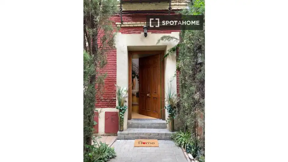 Habitación 220 m², Granada