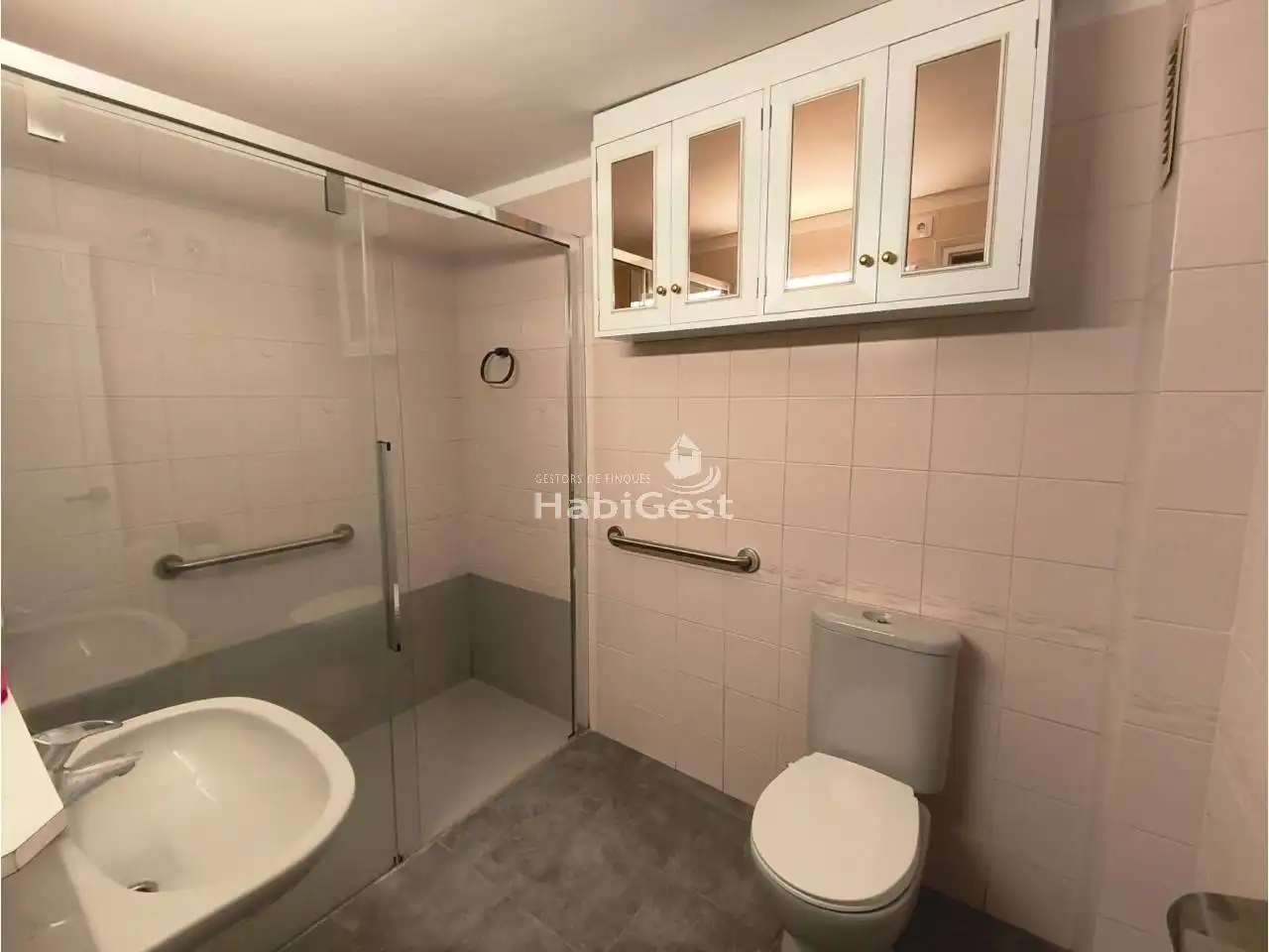 Piso de 98 m² en Gerona