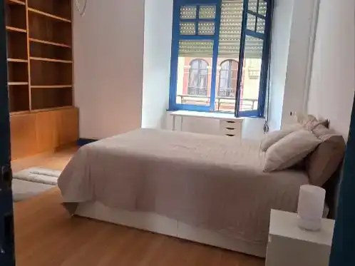 Piso de 180 m² en Oviedo