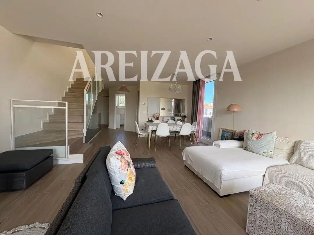 Casa de 200 m² en San Sebastián