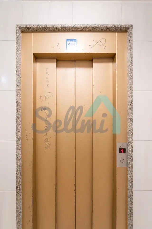 Piso de 81 m² en Oviedo