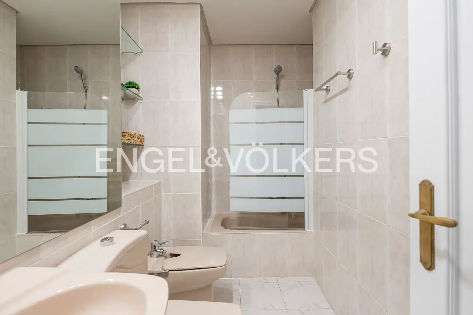 Wohnung 191 m² in Madrid