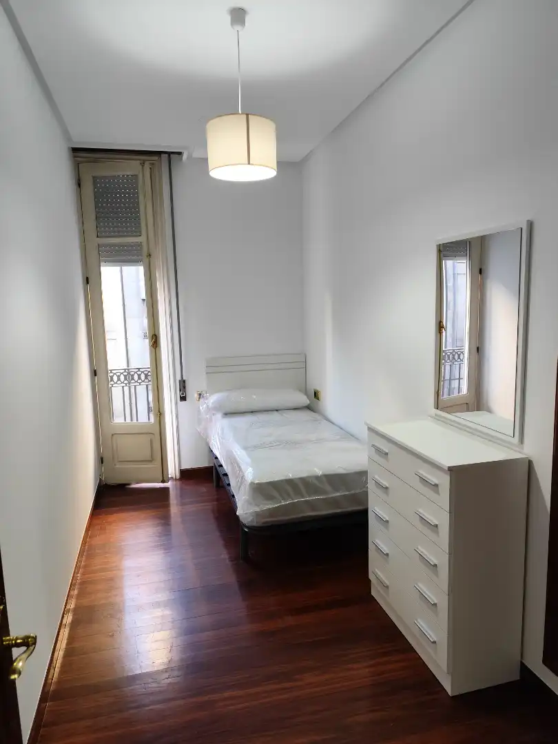 Pis de 82 m² a Ourense