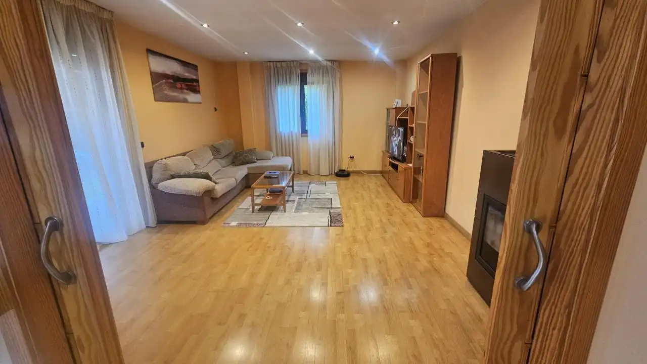 Piso de 150 m² en Mos