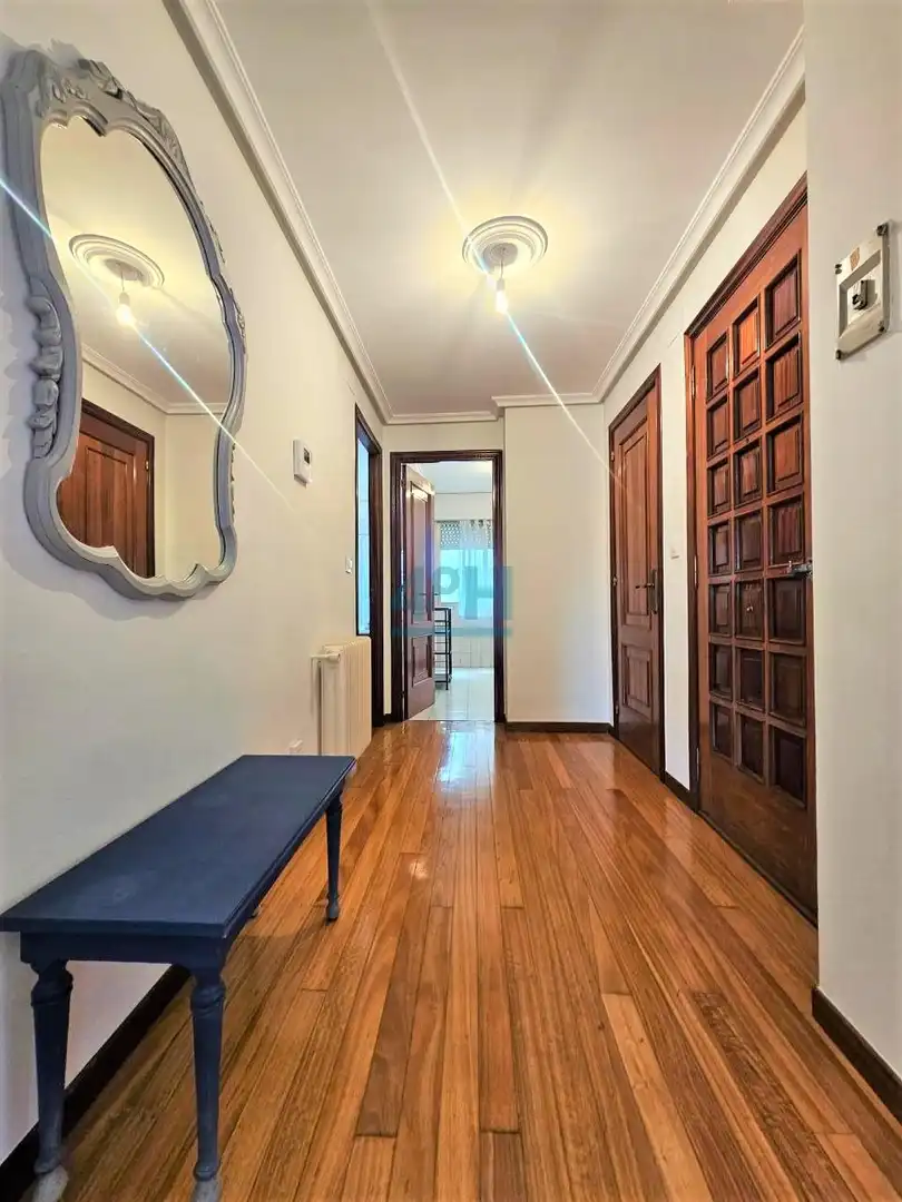 Wohnung 65 m² in Ourense