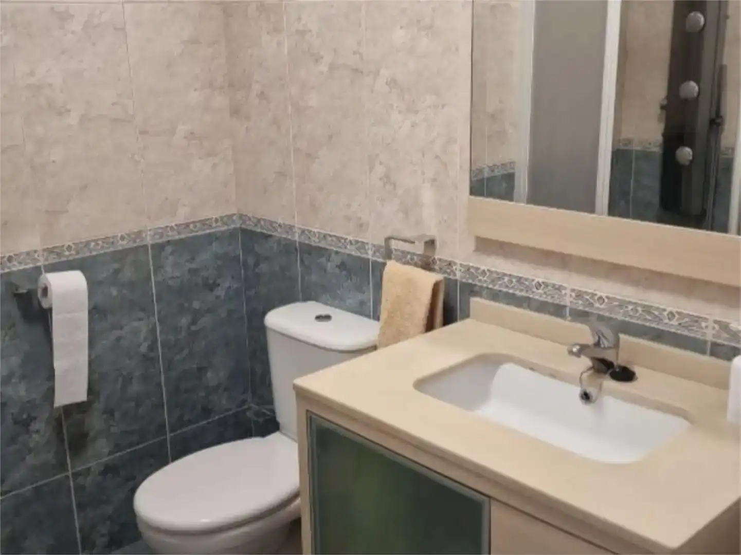 Piso de 140 m² en Carboneras de Guadazaón
