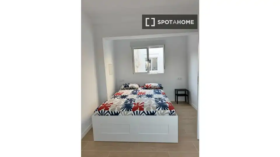 Habitación 90 m², Alicante