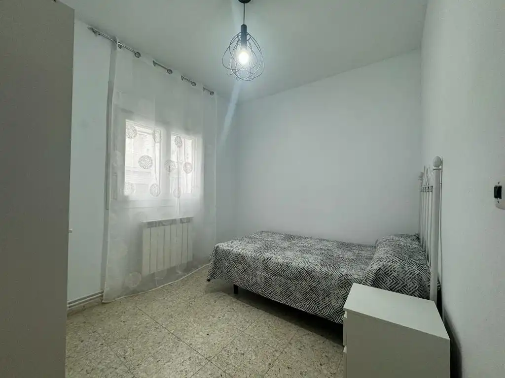 Piso de 85 m² en Cáceres