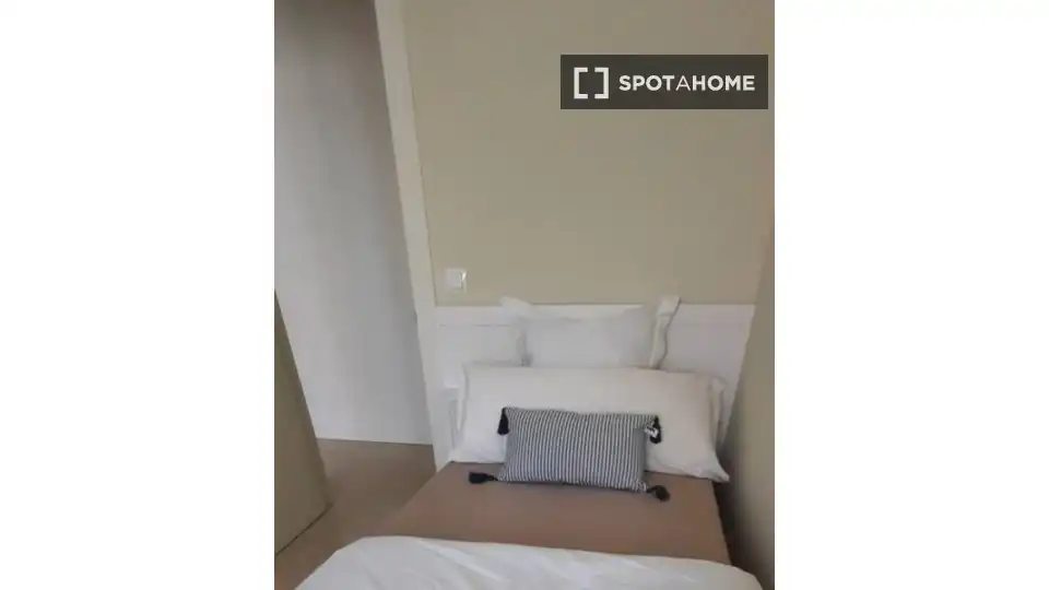 Habitación 74 m², Santander