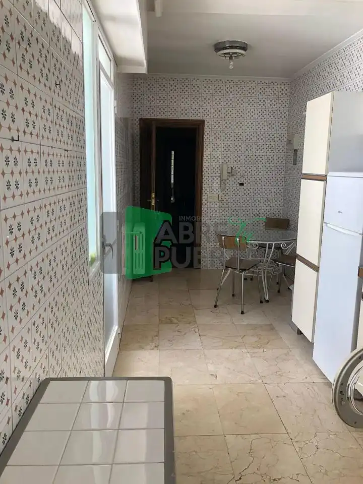 Piso de 130 m² en Ourense