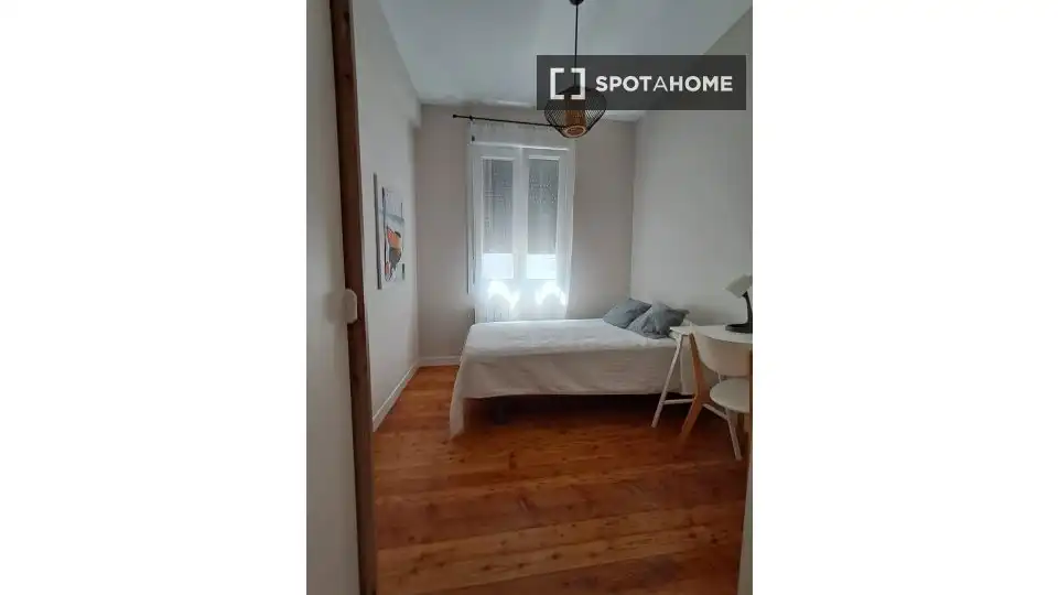 Habitación 81 m², Bilbao