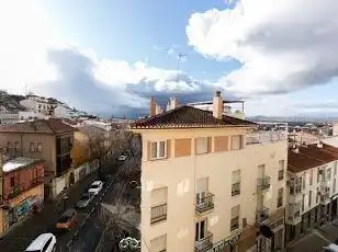 Piso de 70 m² en Granada