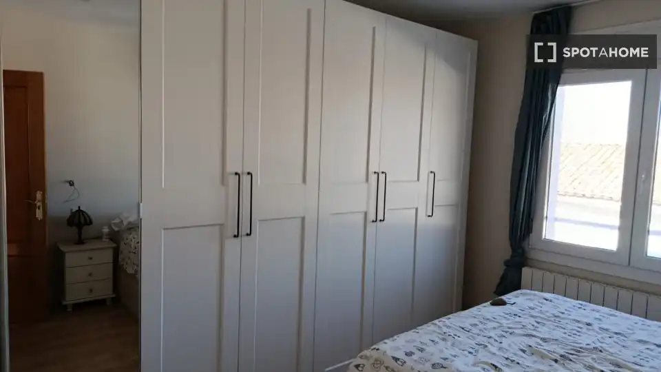 Habitación 75 m², Zaragoza