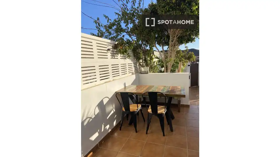 Habitación 219 m², Níjar