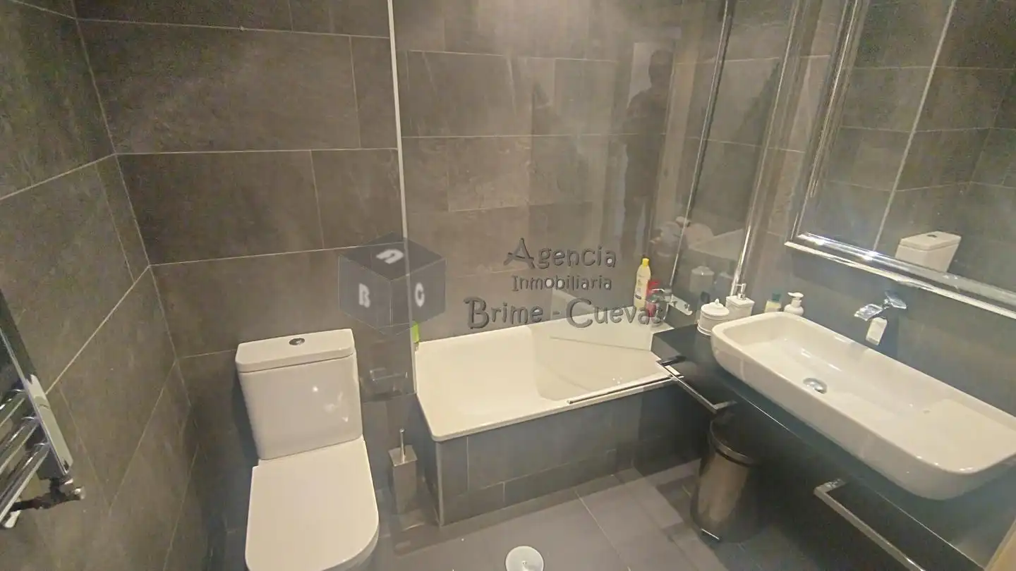 Piso de 94 m² en Oviedo