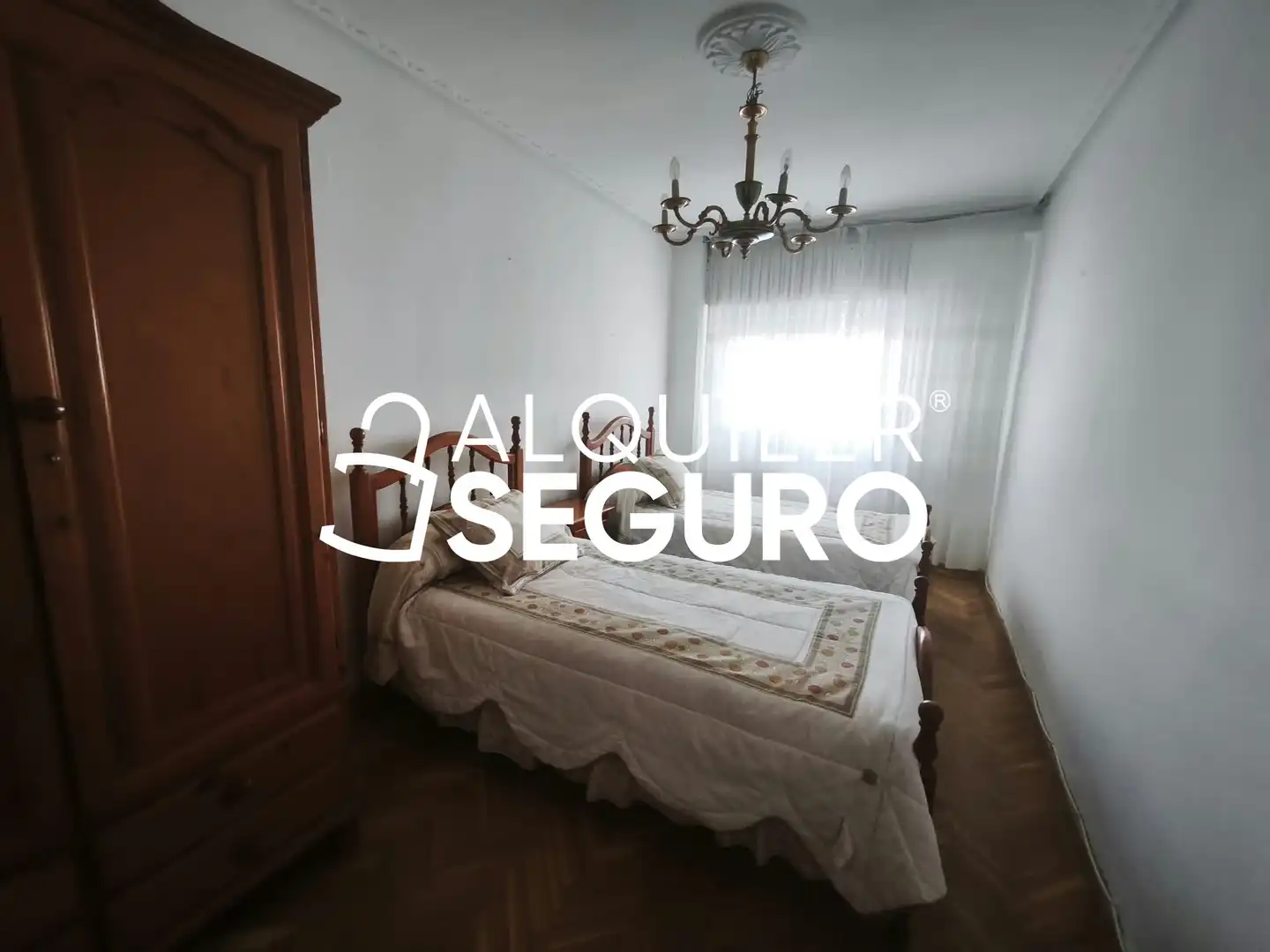 Piso de 90 m² en Zaragoza