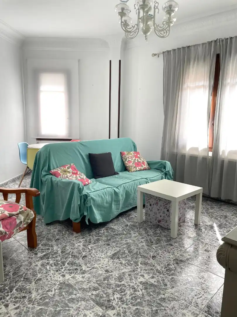 Piso de 95 m² en Zaragoza