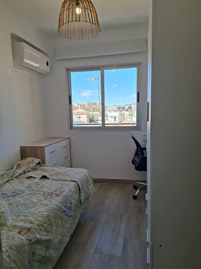 Habitación 100 m², Granada