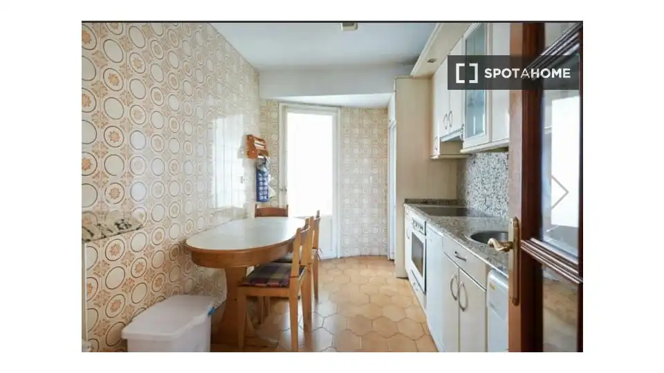 Habitación 115 m², Pamplona