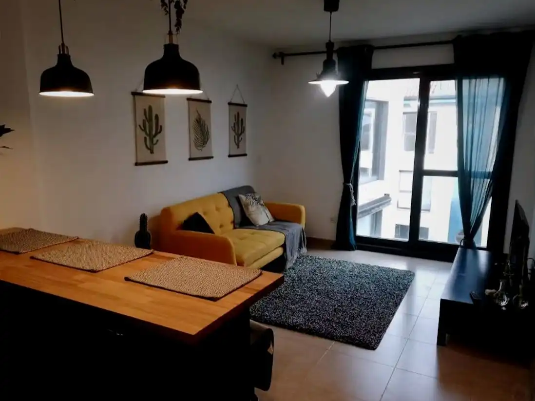 Piso de 40 m² en Ares
