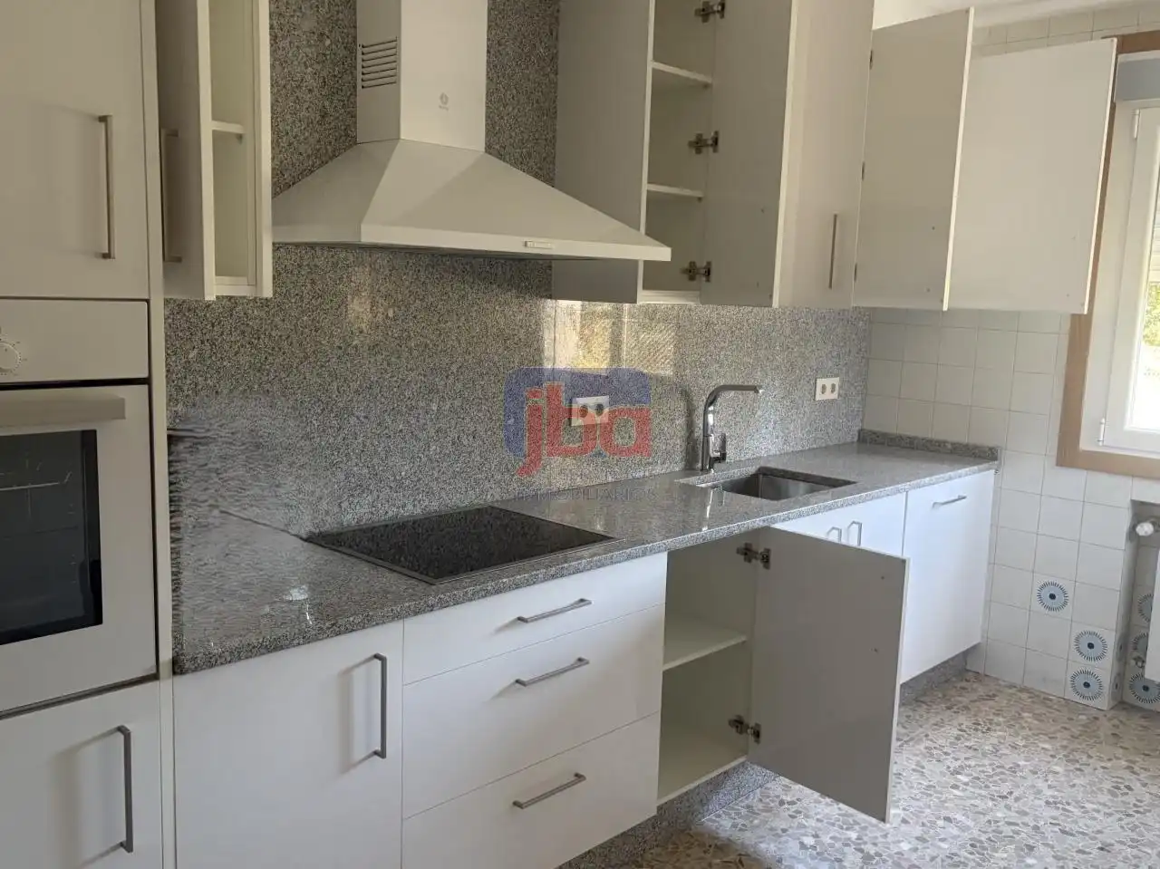 Casa de 200 m² a San Cibrao das Viñas