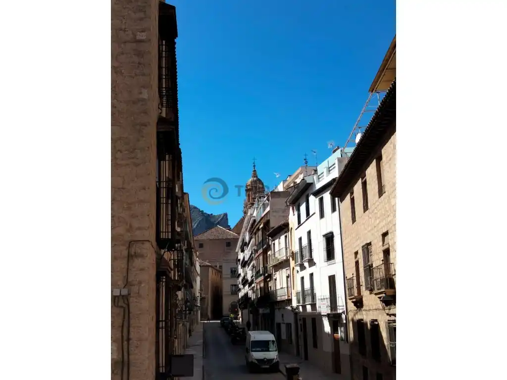 Piso de 90 m² en Jaén