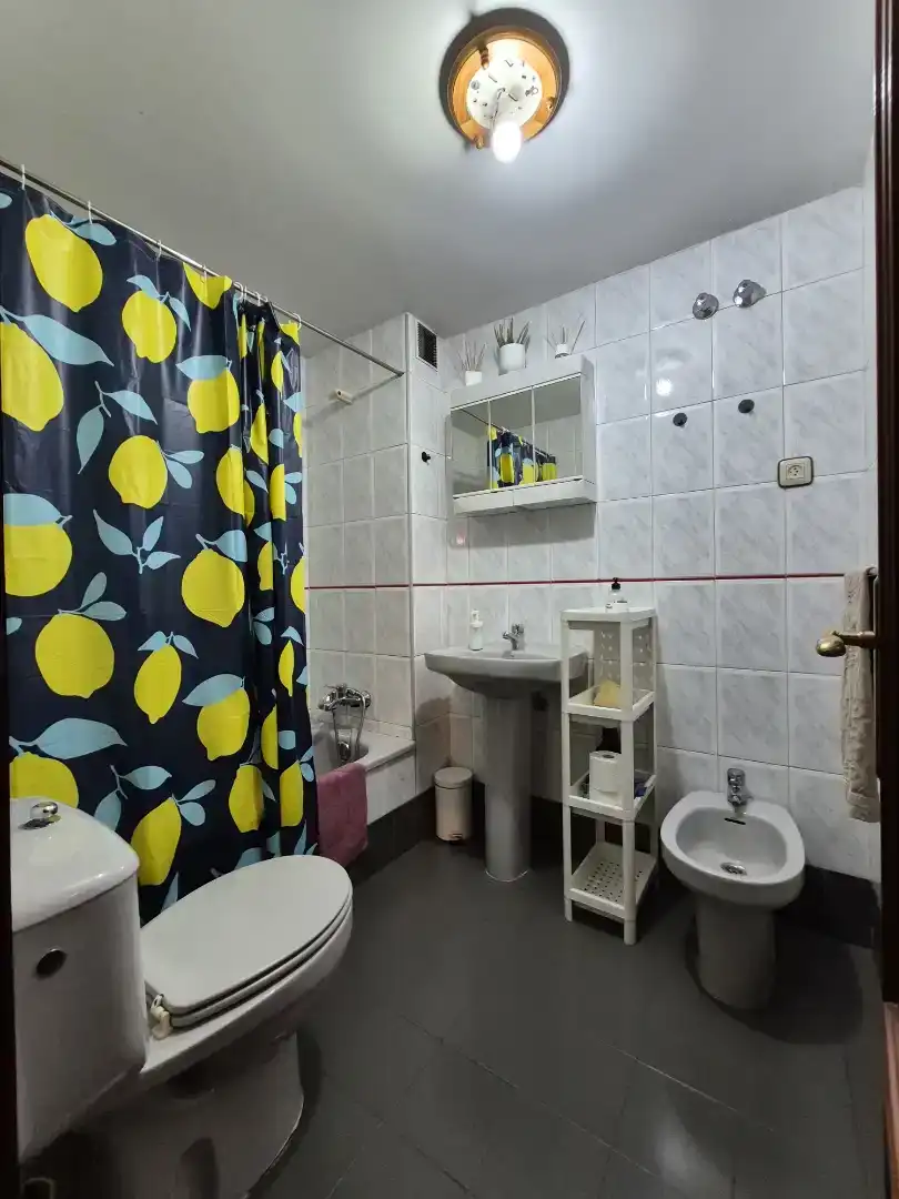 Quarto 87 m², Oviedo