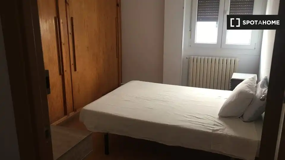 Habitación en alquiler, Pamplona