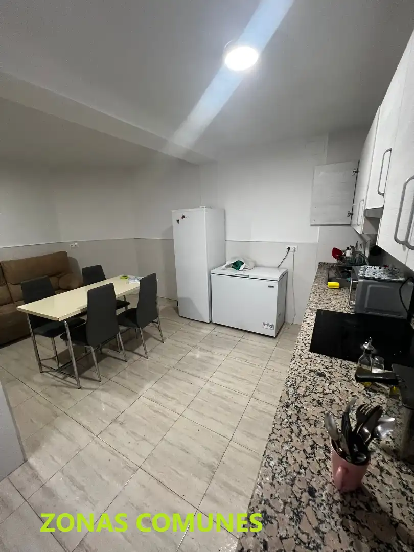 Habitación 108 m², Granada