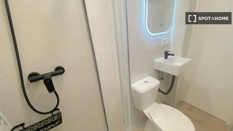 Habitación 230 m², Sevilla
