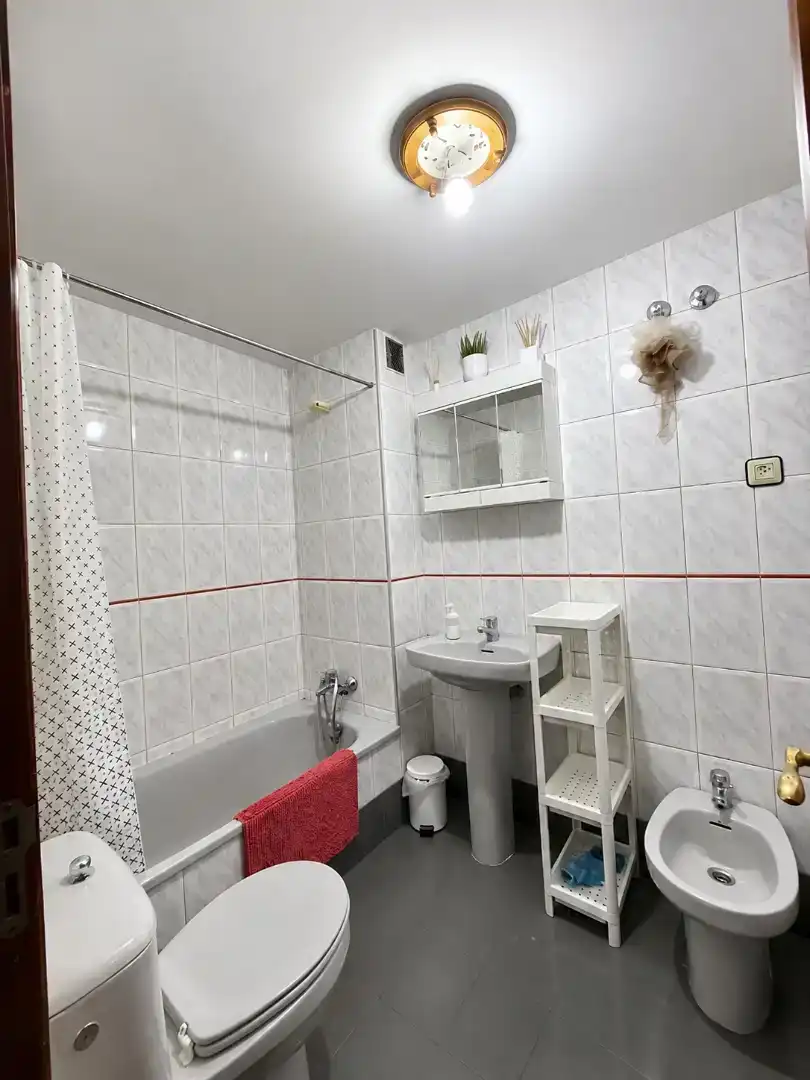 Habitación 87 m², Oviedo
