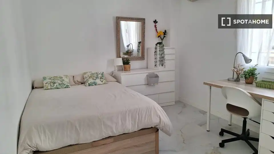 Habitación 79 m², Sevilla