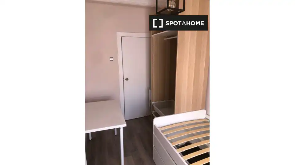 Habitación 98 m², Zaragoza