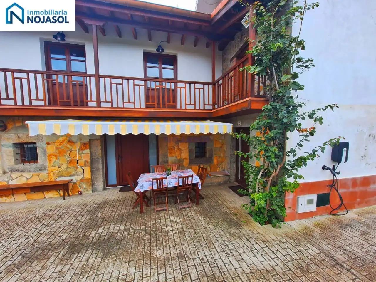 Casa de 160 m² en Arnuero