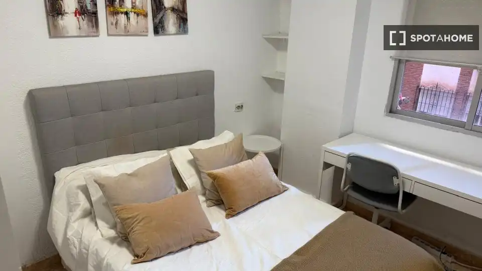 Habitación 90 m², Málaga