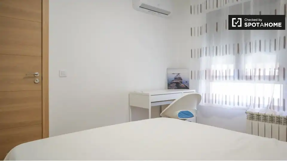 Habitación 240 m², Madrid