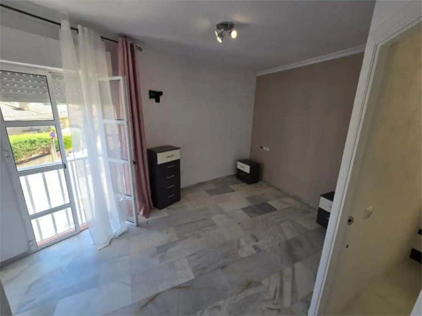 Piso de 100 m² en Gines